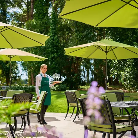 Castlemartyr Resort Hotel فندق