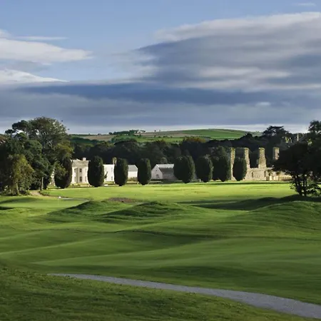 Castlemartyr Resort Hotel فندق